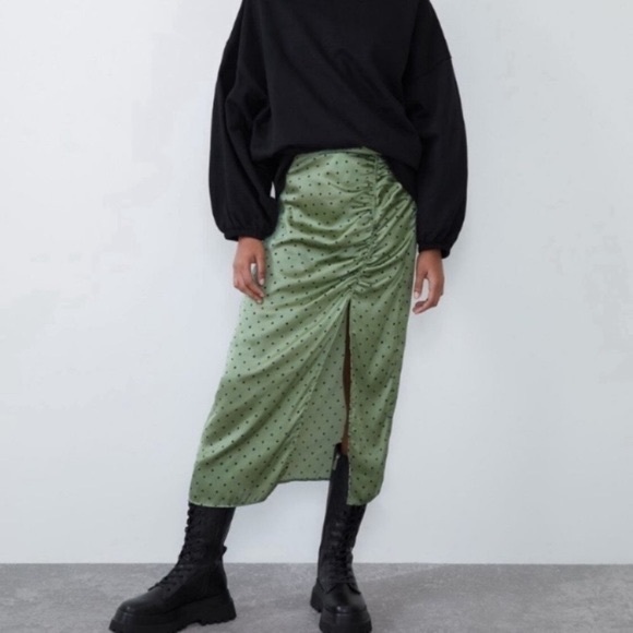 Zara green and black polka dot midi skirt - Picture 1 of 4